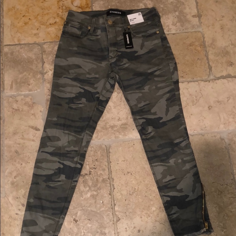 Express Camo Jeans
